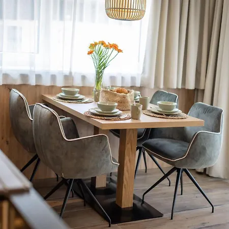 Apartment Lenni's Apartments-2 By Interhome *