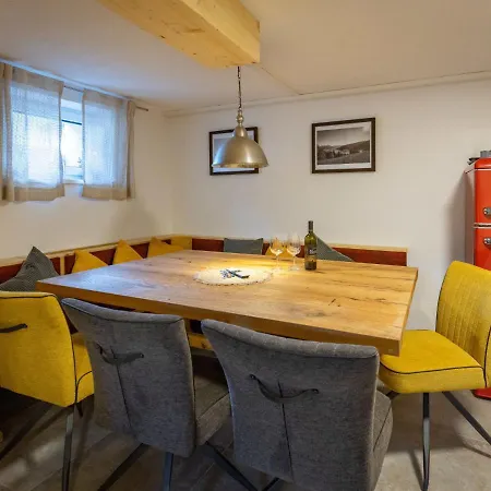 Lenni's Apartments-2 By Interhome *